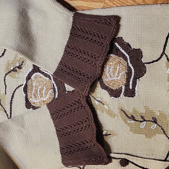 STORYBOOK KNITS "SHADOW ROSE" - Picture 9 of 12